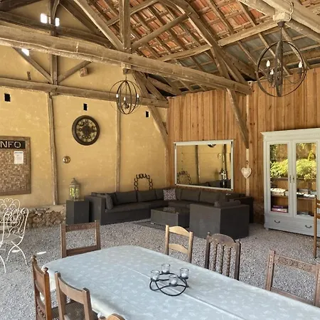 Gites Du Boussagou Ferienhaus